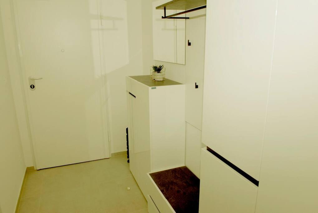 Camino Split - Apartment Near Mall Of Split Exterior foto